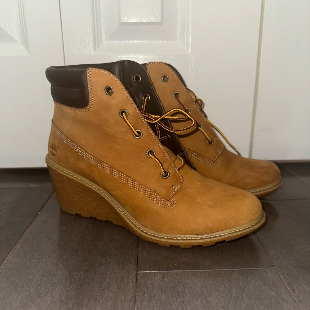 Timberland Women's Tan Wedge Boots